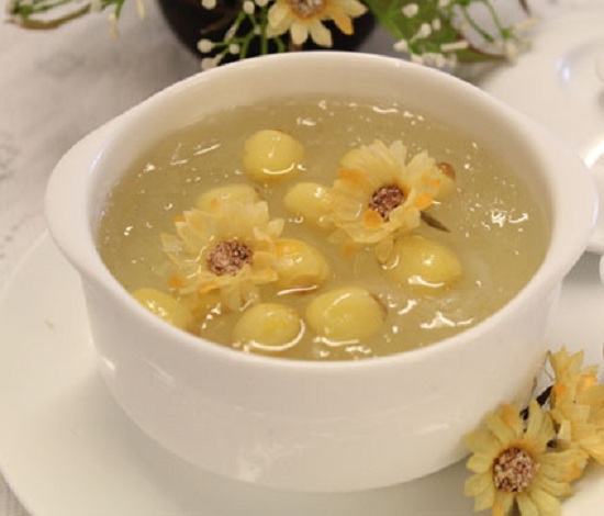 Cách nấu chè hạt sen nha đam ngọt mát hấp dẫn cho cả nhà缩略图