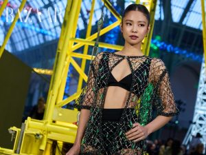 Jennie (BLACKPINK) kỷ niệm 1 năm ra mắt Ruby tại show Chanel Thu Đông 2026缩略图