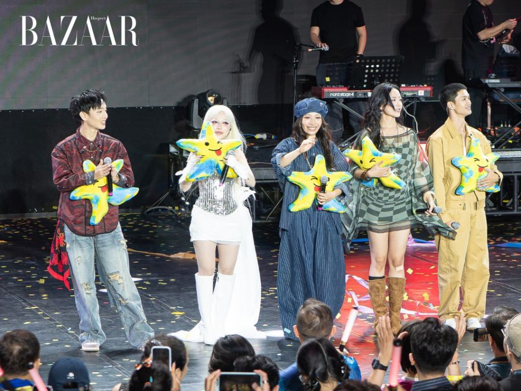 Hoàng Dũng, Phùng Khánh Linh, Vũ Thanh Vân, Mỹ Anh và Nguyễn Hùng “lập nhóm nhạc”缩略图