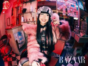 Girl Phố Quỳnh Anh Shyn với 1001 outfit và chục bộ tóc giả缩略图