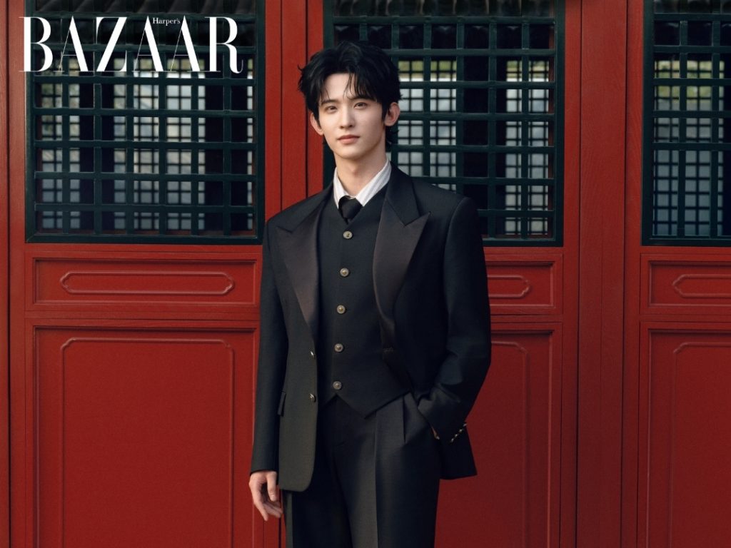 Thường Hoa Sâm là ai mà được Versace chú ý?缩略图
