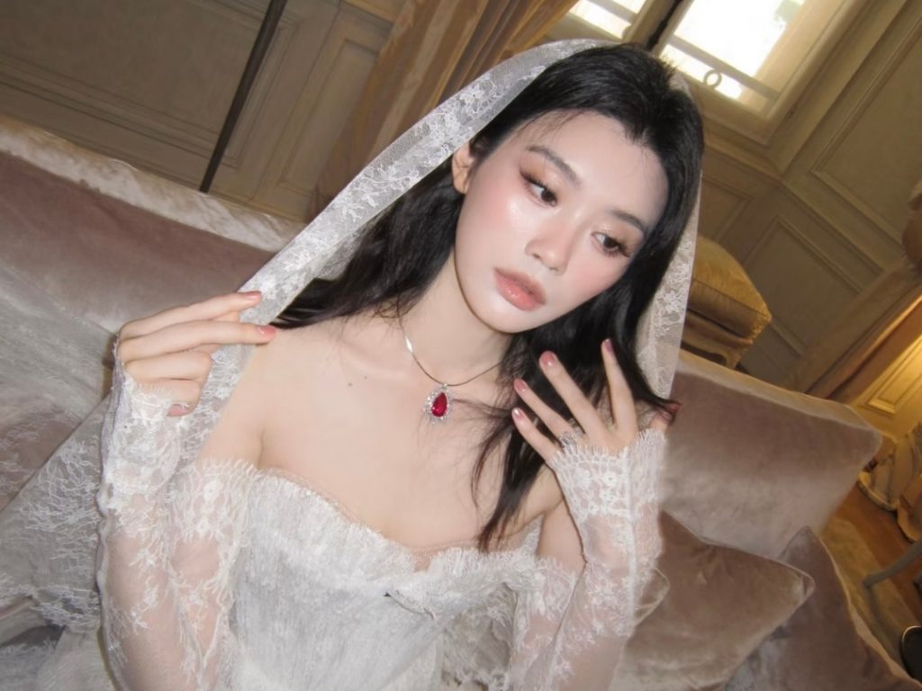 Hề Mộng Dao và Hà Du Quân thay đổi cái nhìn về chuyện tình hào môn缩略图