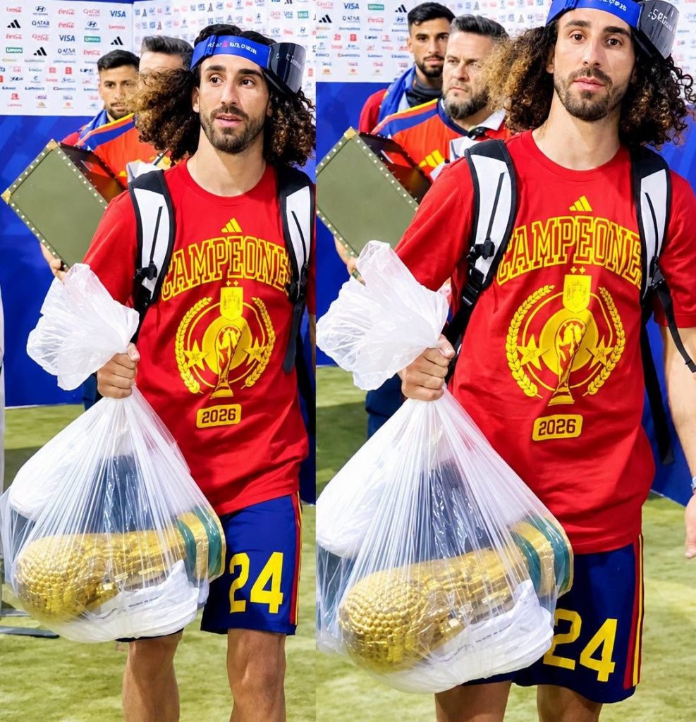 Xôn xao cầu thủ Tây Ban Nha xách cúp vô địch World Cup bằng túi nilon, sự thật bất ngờ缩略图 Xôn xao cầu thủ Tây Ban Nha xách cúp vô địch World Cup bằng túi nilon, sự thật bất ngờ缩略图