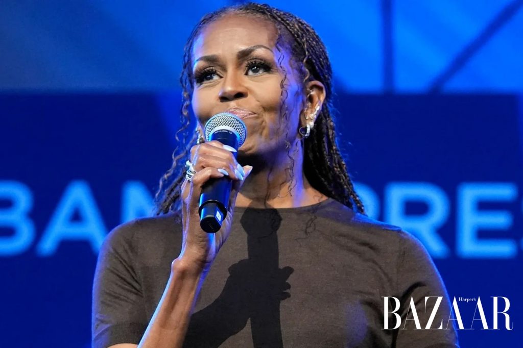 Michelle Obama dùng váy Acne Studios để tưởng nhớ mẹ缩略图 Michelle Obama dùng váy Acne Studios để tưởng nhớ mẹ缩略图