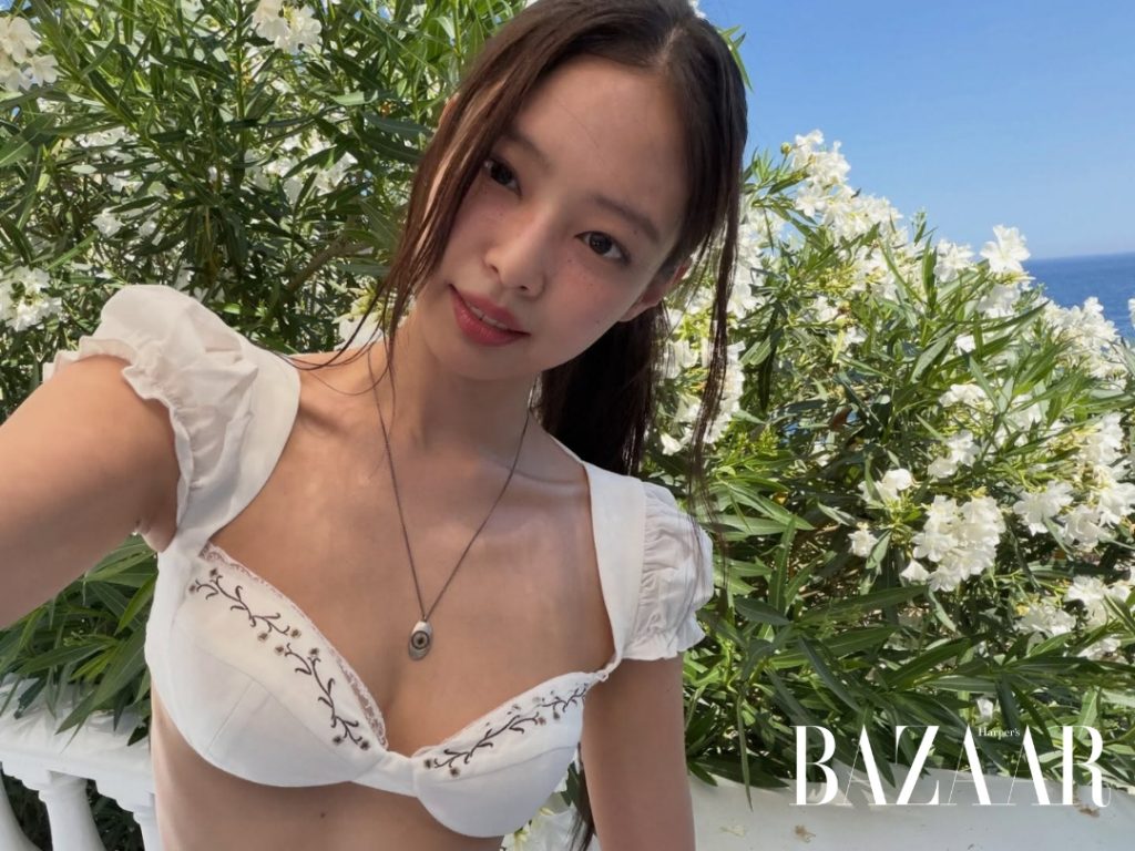 Jennie chọn thương hiệu Việt khi tự làm stylist cho MV “Less than a lover”缩略图