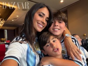 Cách vợ của Lionel Messi khéo léo cổ vũ chồng缩略图