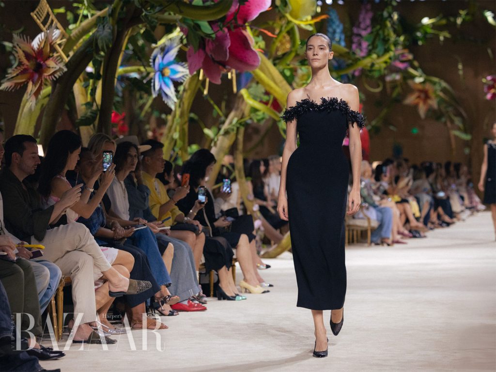 Chanel Haute Couture Thu Đông 2026 kể chuyện cổ tích về Coco Chanel缩略图