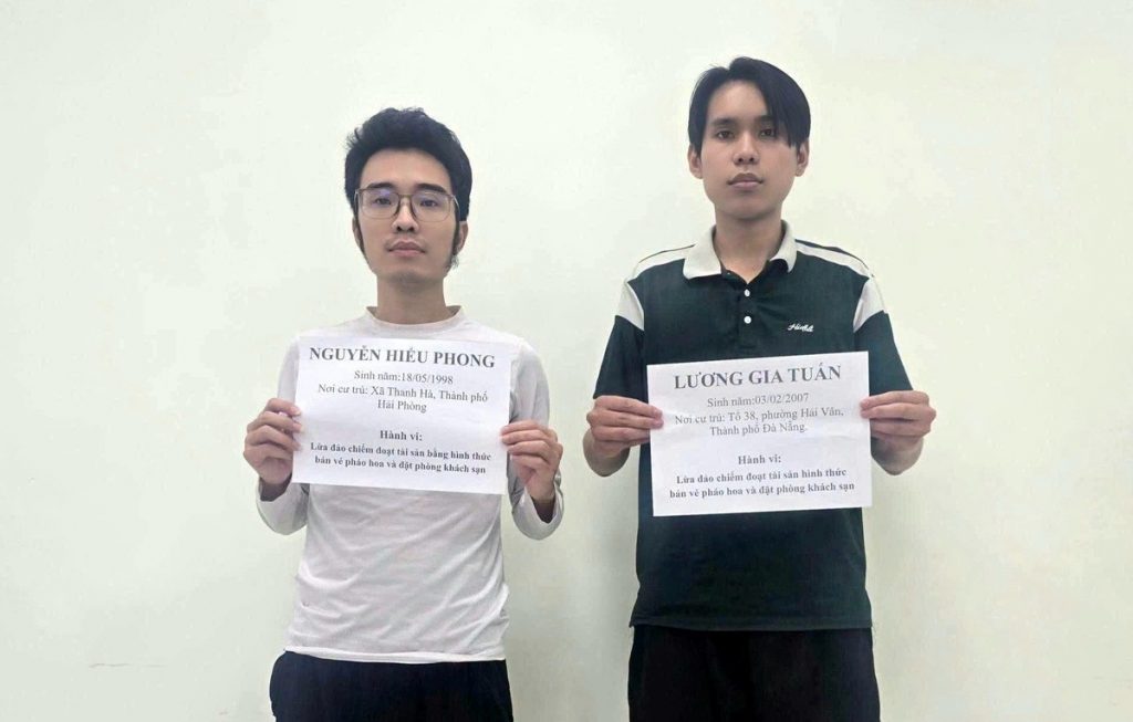 Dùng AI tạo vé điện tử Lễ hội pháo hoa Quốc tế Đà Nẵng giả để lừa đảo缩略图 Dùng AI tạo vé điện tử Lễ hội pháo hoa Quốc tế Đà Nẵng giả để lừa đảo缩略图