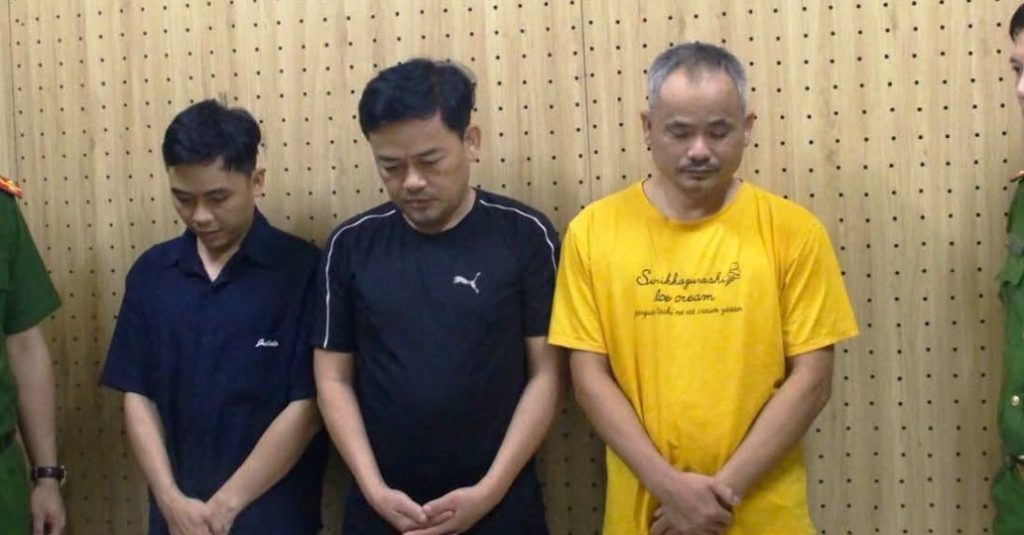 Giám đốc và 2 nhân viên làm giả hàng trăm phiếu thí nghiệm vật liệu công trình缩略图 Giám đốc và 2 nhân viên làm giả hàng trăm phiếu thí nghiệm vật liệu công trình缩略图