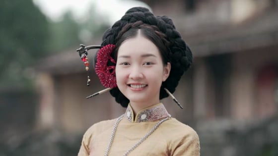 Mỹ nhân gốc Huế được cho có cốt cách giống Nam Phương Hoàng hậu nhất giờ ra sao?缩略图 Mỹ nhân gốc Huế được cho có cốt cách giống Nam Phương Hoàng hậu nhất giờ ra sao?缩略图