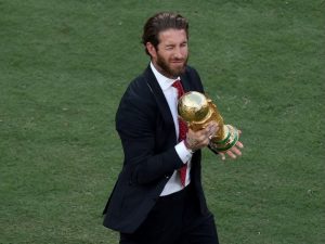 Sergio Ramos không còn thi đấu nhưng vẫn thu hút sự chú ý tại World Cup 2026 vì quá lịch lãm缩略图