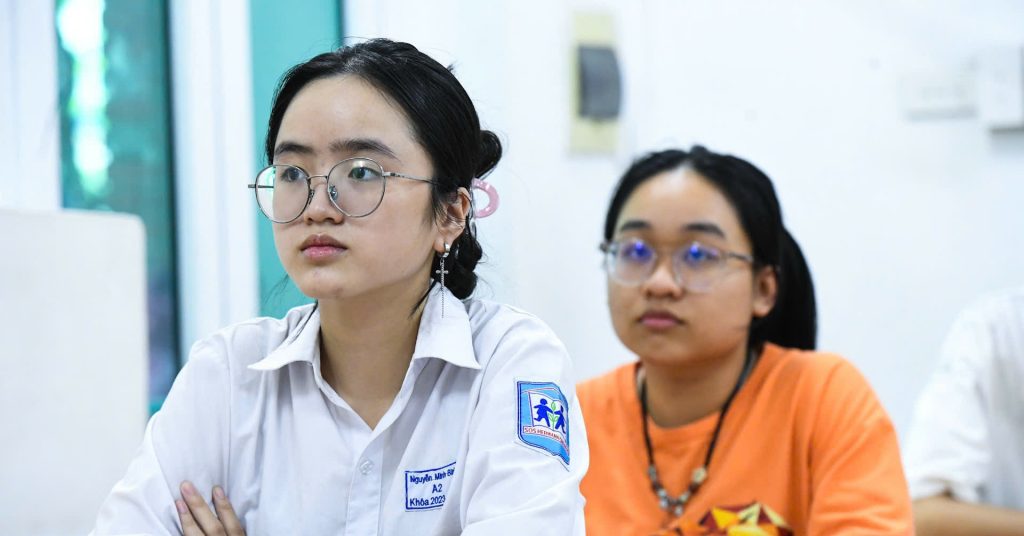 Tách thi tốt nghiệp THPT và tuyển sinh đại học: Giảm áp lực hay thêm gánh nặng?缩略图 Tách thi tốt nghiệp THPT và tuyển sinh đại học: Giảm áp lực hay thêm gánh nặng?缩略图