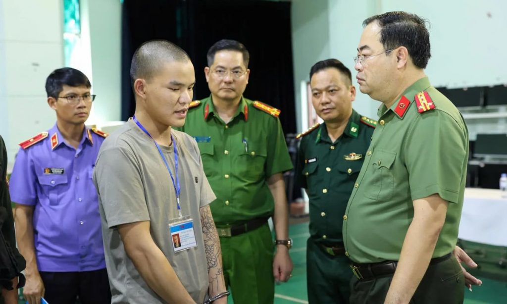 Thủ đoạn lừa đảo tinh vi hơn 1.000 người của các đối tượng qua VNeID và mã QR缩略图 Thủ đoạn lừa đảo tinh vi hơn 1.000 người của các đối tượng qua VNeID và mã QR缩略图