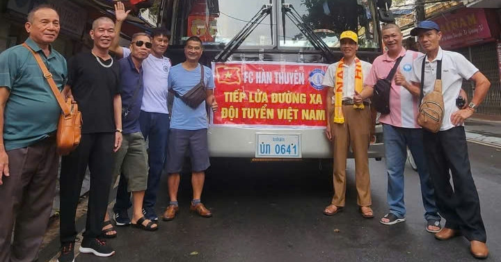40 người ở Ninh Bình thuê xe 45 chỗ, sang Thái Lan cổ vũ tuyển Việt Nam缩略图 40 người ở Ninh Bình thuê xe 45 chỗ, sang Thái Lan cổ vũ tuyển Việt Nam缩略图