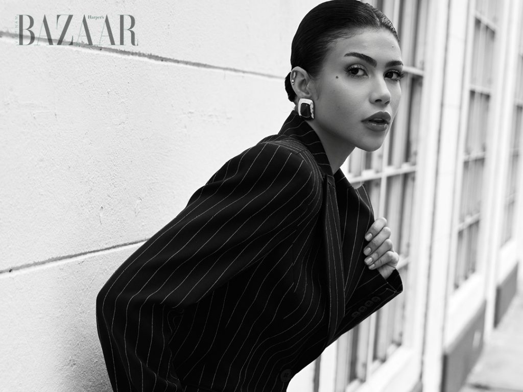 Yillian Marie Atkinson: The Geometry of Confidence缩略图 Yillian Marie Atkinson: The Geometry of Confidence缩略图