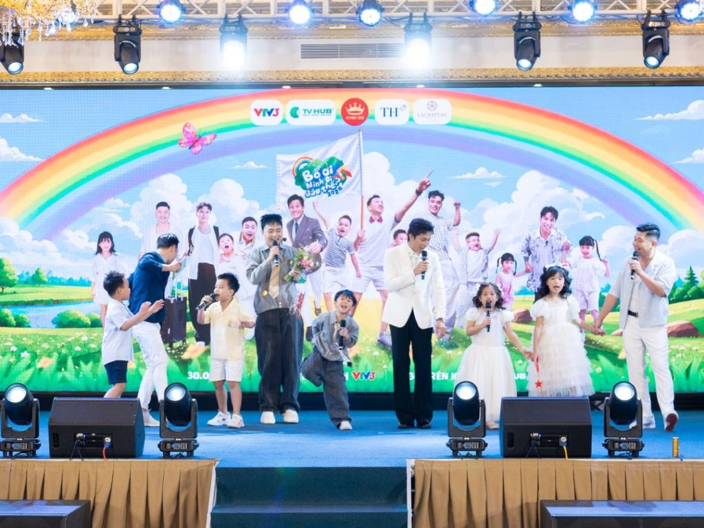 Bùi Công Nam làm “bố tập sự” ở Bố ơi mình đi đâu thế 2026缩略图 Bùi Công Nam làm “bố tập sự” ở Bố ơi mình đi đâu thế 2026缩略图