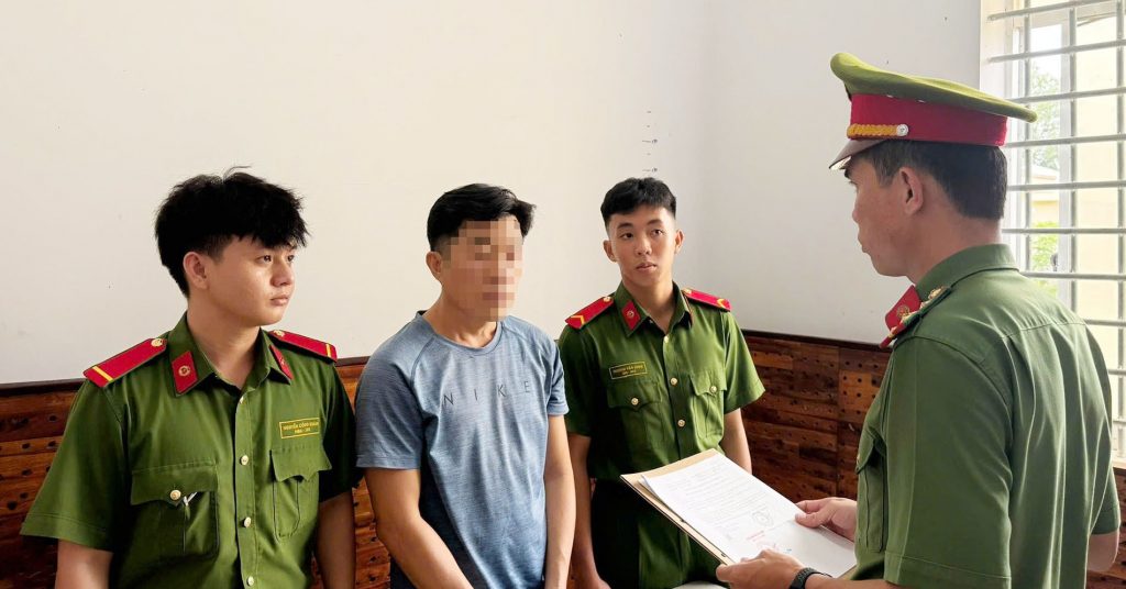 Bắt giam người đàn ông 47 tuổi nhiều lần xâm hại bé gái缩略图