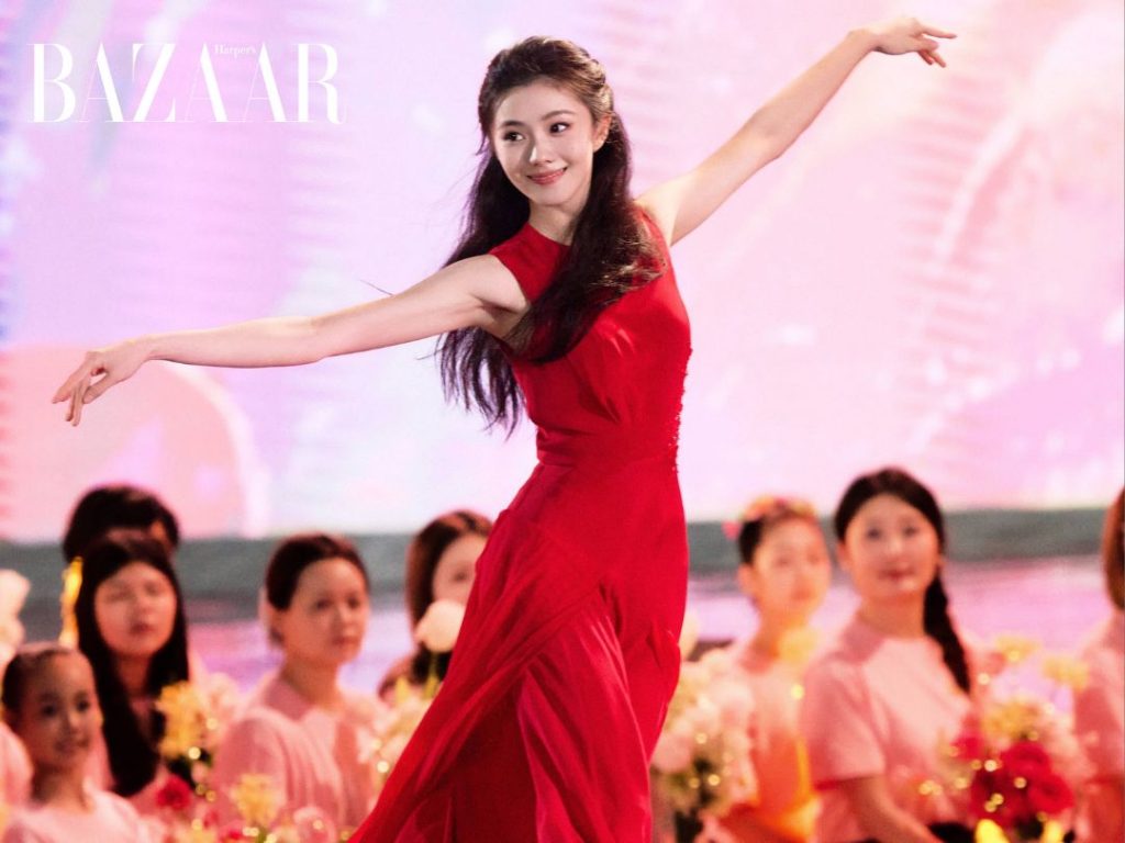 Lưu Hạo Tồn thể hiện sở trường vũ đạo trên sân khấu khai mạc giải Bách Hoa缩略图