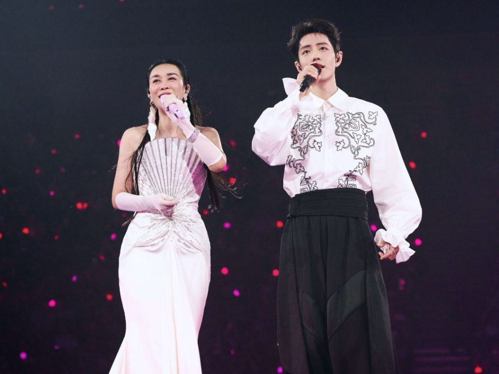 Thiên hậu làng nhạc Hoa ngữ Na Anh mời Tiêu Chiến song ca tại concert cá nhân缩略图