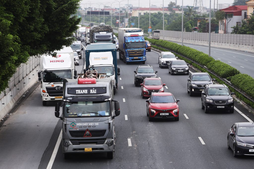 Cửa ngõ phía Nam Hà Nội ùn tắc từ sáng sớm ngày đầu nghỉ lễ 2/9缩略图