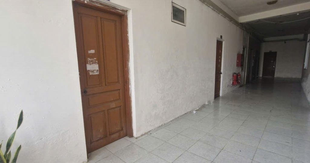 Động thái mới của hàng xóm sau vụ đôi nam nữ tử vong trong chung cư缩略图 Động thái mới của hàng xóm sau vụ đôi nam nữ tử vong trong chung cư缩略图
