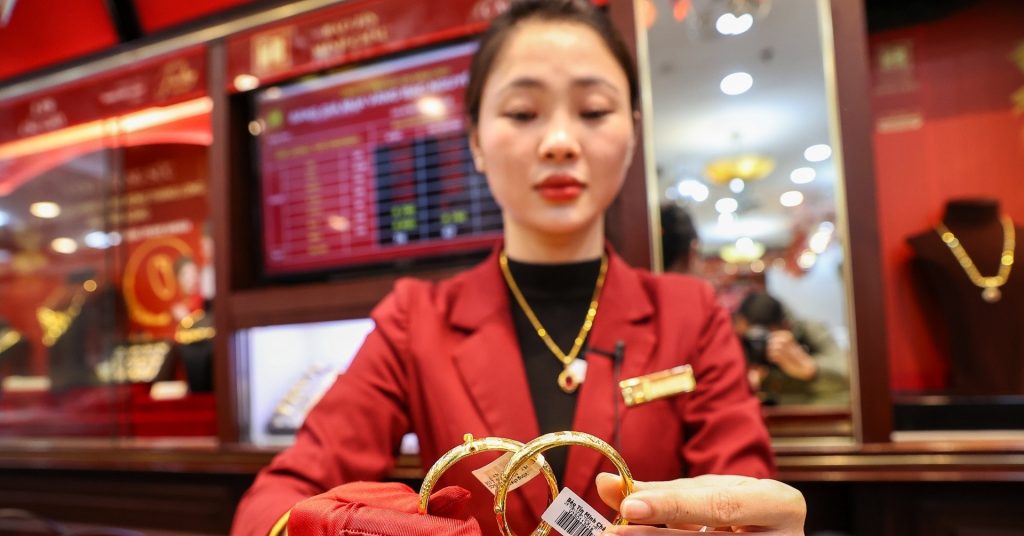 Giá vàng hôm nay 22/8/2026 tăng nóng trở lại, SJC tiến sát mốc 150 triệu đồng缩略图 Giá vàng hôm nay 22/8/2026 tăng nóng trở lại, SJC tiến sát mốc 150 triệu đồng缩略图