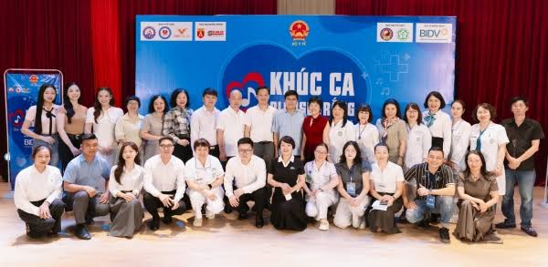 Khúc Ca Blouse Trắng 2026″: Giai Điệu Từ Tâm Khơi Mầm Hy Vọng Tại Bệnh Viện Bạch Mai Cơ Sở Ninh Bình缩略图 Khúc Ca Blouse Trắng 2026″: Giai Điệu Từ Tâm Khơi Mầm Hy Vọng Tại Bệnh Viện Bạch Mai Cơ Sở Ninh Bình