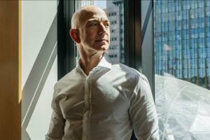 Jeff Bezos khiến bà nội bật khóc, nhận bài học nhớ đời từ ông缩略图