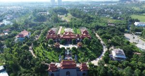 Khởi tố, bắt tạm giam người đánh 5 chú tiểu tại chùa Bầu缩略图