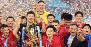 Không ai sánh được Đình Bắc: Bộ sưu tập danh hiệu gây choáng ở tuổi 22, từ Vua phá lưới châu Á đến MVP ASEAN Cup缩略图