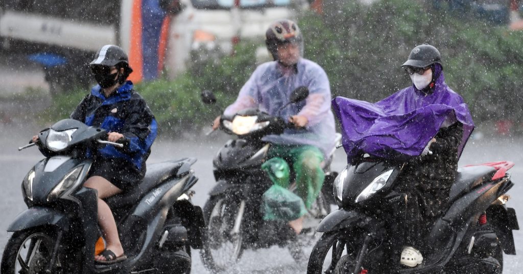 Vùng áp thấp từ bão số 4 Narra đang tan, miền Bắc sắp đón đợt mưa lớn mới缩略图