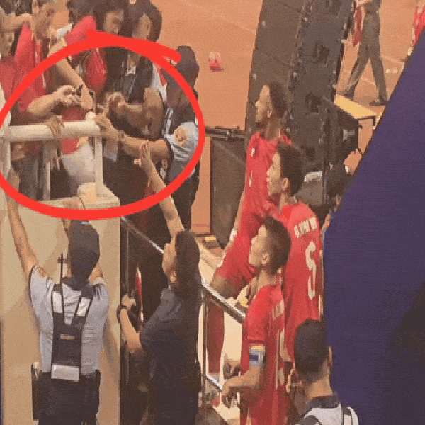 4 giây tả thực mối quan hệ của hai nàng hot WAGs bị so bì nhiều nhất làng bóng đá: Chu Thanh Huyền – Doãn Hải My缩略图