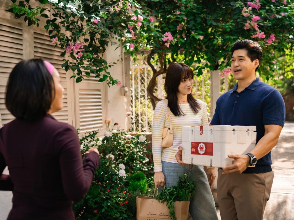 Phương Anh Đào dẫn Ma Ran Đô về ra mắt mẹ Hồng Đào trong Ngày Con Còn Mẹ缩略图