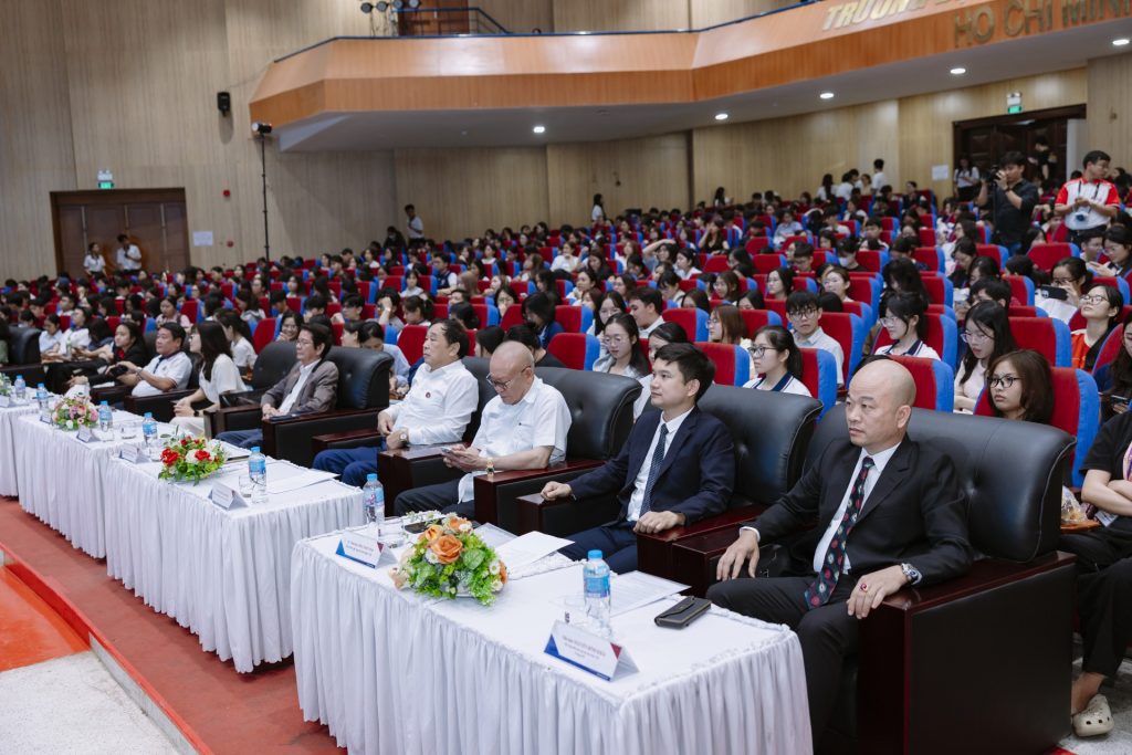 Toàn cảnh chương trình