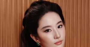 Động thái khó hiểu của Lưu Diệc Phi sau khi Hồ Ngọc Hà lên tiếng chuyện &amp;apos;cắt ảnh&amp;apos;缩略图