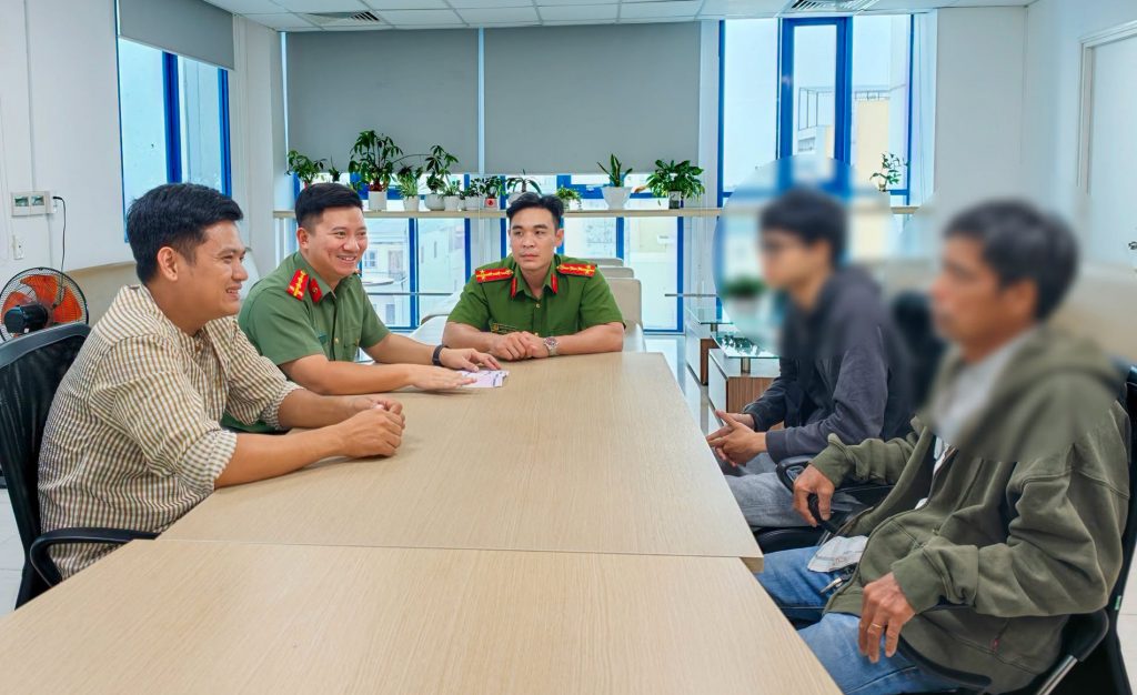 Học sinh ở Cần Thơ bất ngờ nhận 464 triệu đồng, gia đình khóa tài khoản缩略图 Học sinh ở Cần Thơ bất ngờ nhận 464 triệu đồng, gia đình khóa tài khoản缩略图