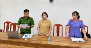 Lời khai của nữ chủ cửa hàng trộn hàn the vào hàng trăm kg giò chả缩略图