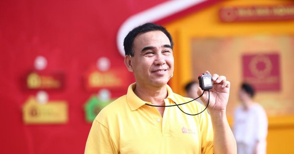 Quyền Linh và loạt biến cố: Nam MC hai lần 'kêu cứu' vì bị bạo lực mạng缩略图 Quyền Linh và loạt biến cố: Nam MC hai lần 'kêu cứu' vì bị bạo lực mạng缩略图
