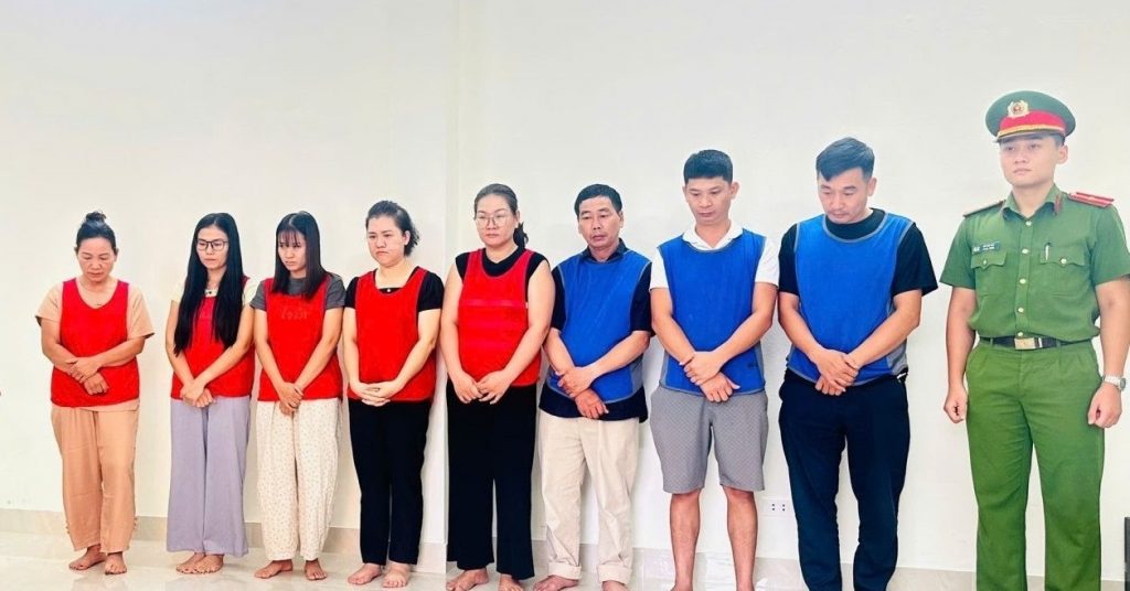Triệt phá đường dây sản xuất 1.000 tấn thuốc An Cung giả, công an công bố hình ảnh缩略图 Triệt phá đường dây sản xuất 1.000 tấn thuốc An Cung giả, công an công bố hình ảnh缩略图