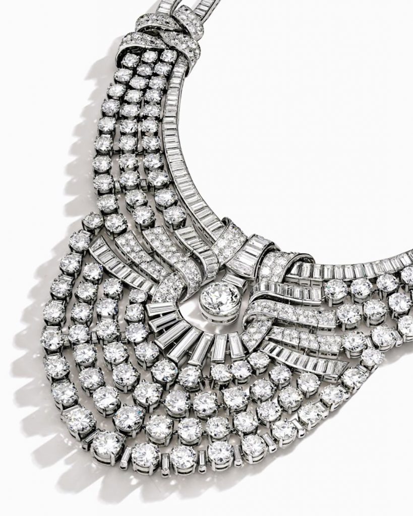 Vòng cổ 4 triệu đô của Van Cleef & Arpels bị đánh cắp缩略图 Vòng cổ 4 triệu đô của Van Cleef & Arpels bị đánh cắp缩略图