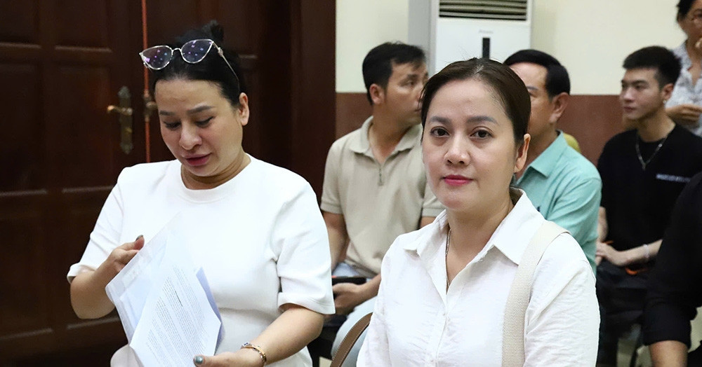 Vụ tranh chấp di sản: Con gái cố NSƯT Vũ Linh đề nghị hỗ trợ cô chú 2 tỷ đồng缩略图 Vụ tranh chấp di sản: Con gái cố NSƯT Vũ Linh đề nghị hỗ trợ cô chú 2 tỷ đồng缩略图
