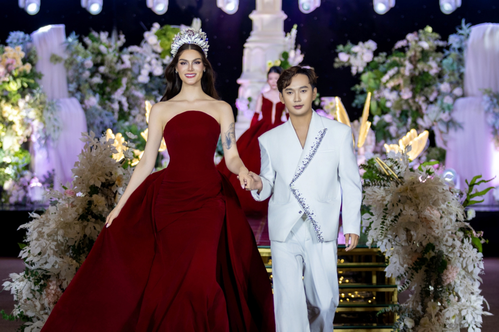 Dàn thí sinh Miss Charm Vietnam khoe sắc vóc trên sàn diễn The Charm Fashion Show缩略图 Dàn thí sinh Miss Charm Vietnam khoe sắc vóc trên sàn diễn The Charm Fashion Show缩略图