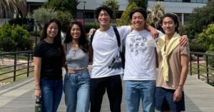 Gia đình 7 nha sĩ gây chú ý: 5 người con cùng nối nghiệp mẹ cha缩略图