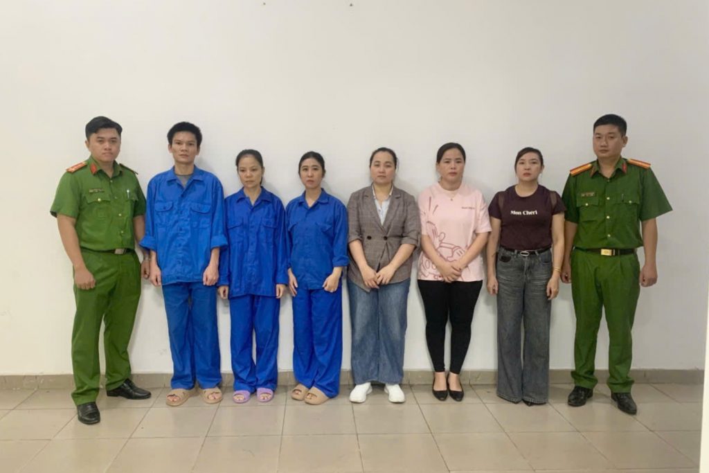 Giám đốc công ty cùng chị gái bán hơn 14.000 sản phẩm kém chất lượng, thu lợi 'khủng'缩略图 Giám đốc công ty cùng chị gái bán hơn 14.000 sản phẩm kém chất lượng, thu lợi 'khủng'缩略图