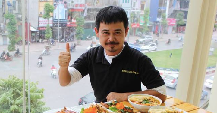 Hành trình của 'ông trùm' phim Việt: Vay NSND Xuân Bắc 50 triệu lập nghiệp, U60 vẫn đứng quán phục vụ khách缩略图 Hành trình của 'ông trùm' phim Việt: Vay NSND Xuân Bắc 50 triệu lập nghiệp, U60 vẫn đứng quán phục vụ khách缩略图