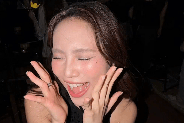 Không nhận ra ngoại hình hiện tại của Phương Mỹ Chi缩略图 Không nhận ra ngoại hình hiện tại của Phương Mỹ Chi缩略图
