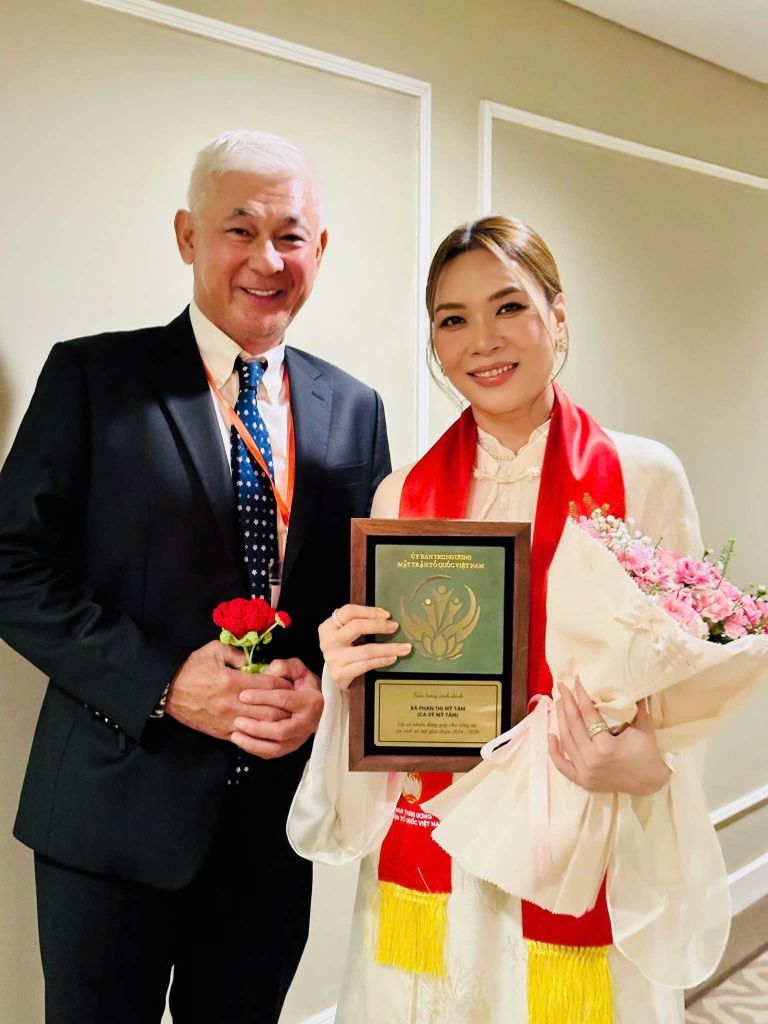 Mối quan hệ giữa Mỹ Tâm và Tùng Yuki sau 1 năm vướng tin đồn thất thiệt缩略图 Mối quan hệ giữa Mỹ Tâm và Tùng Yuki sau 1 năm vướng tin đồn thất thiệt缩略图